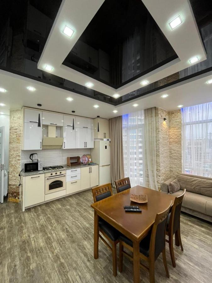 Apartament Delux Sea View Batumi Esterno foto