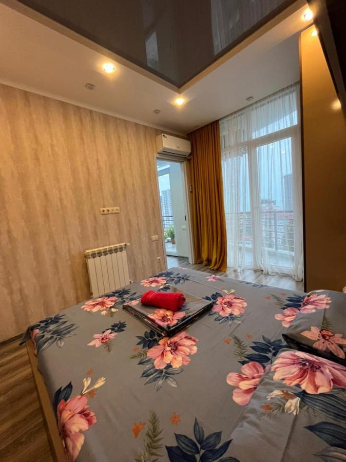 Apartament Delux Sea View Batumi Esterno foto